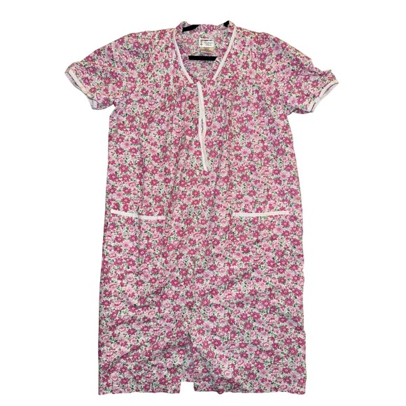 Madison's Best Other - Madison's Best Pink Floral House Dress Snap Front Duster Pockets Medium